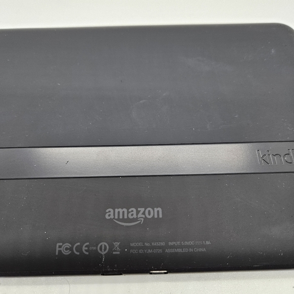 Amazon Kindle Fire HD 7" 32 GB with gray Belkin case - Picture 8 of 11